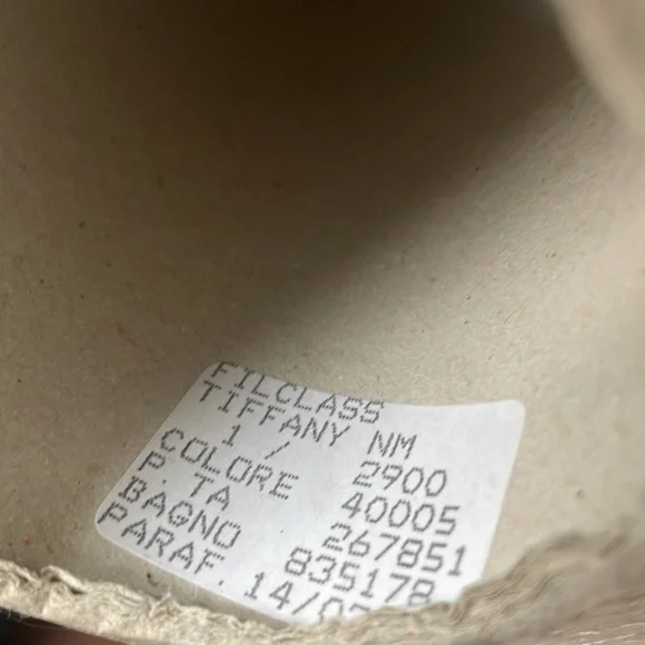 Tiffany yarn large cone Pearly Cream spool of yarn for loom knitting crocheting - Picture 3 of 3